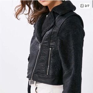 BDG Women's Black Faux Leather Motorcycle Jacket with Shearling Sleeves Large